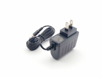 IDX AC-111 電圧表示機能付ACアダプター IDX AC-111 電圧表示機能付ACアダプター